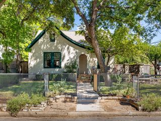2825 Shoal Crest Ave, Austin, TX 78705