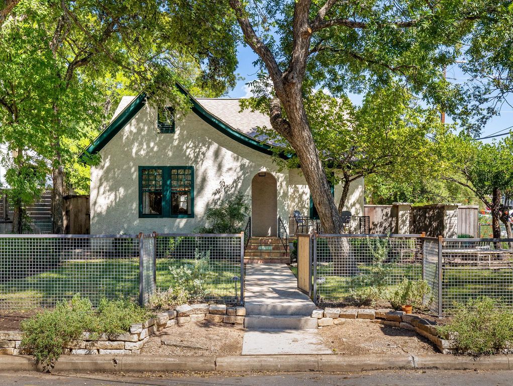 2825 Shoal Crest Ave, Austin, TX 78705