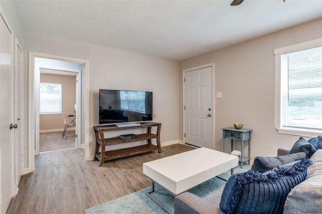 3266 Nandina Drive, Dallas, TX 75241