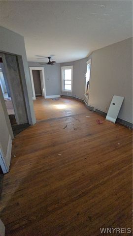 729 Main Street, Niagara Falls, NY 14301