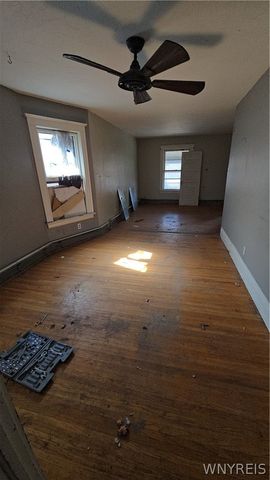 729 Main Street, Niagara Falls, NY 14301