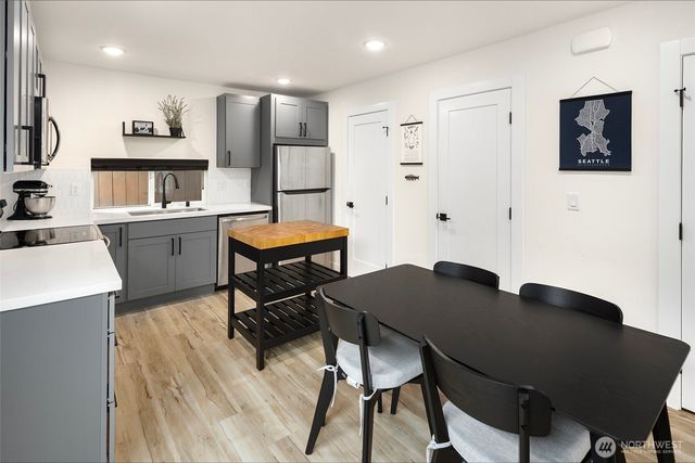 820 B S Rose Street, Seattle, WA 98108