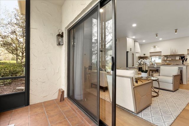 535 N INTERLACHEN AVENUE 106, Winter Park, FL 32789