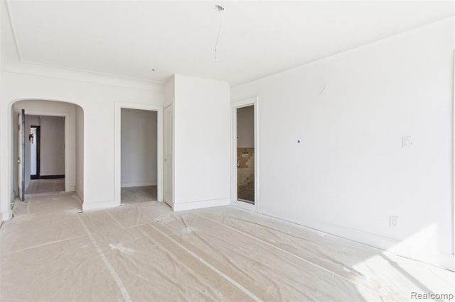 15523 Mack Avenue, Detroit, MI 48224