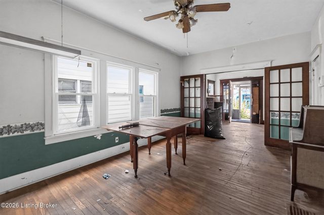 721 Denmark St, Louisville, KY 40215