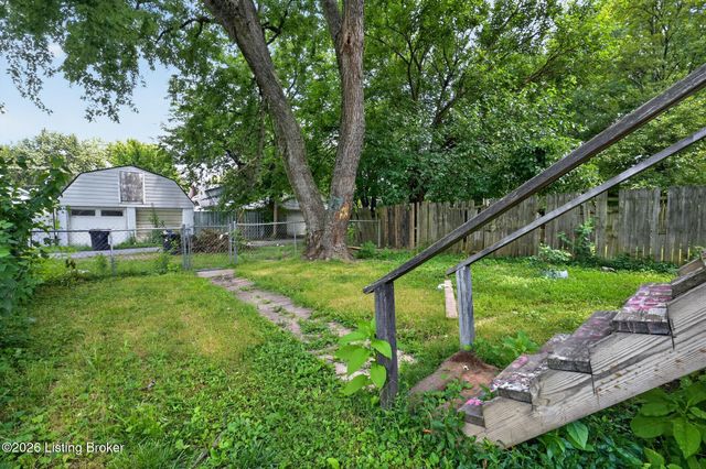 721 Denmark St, Louisville, KY 40215