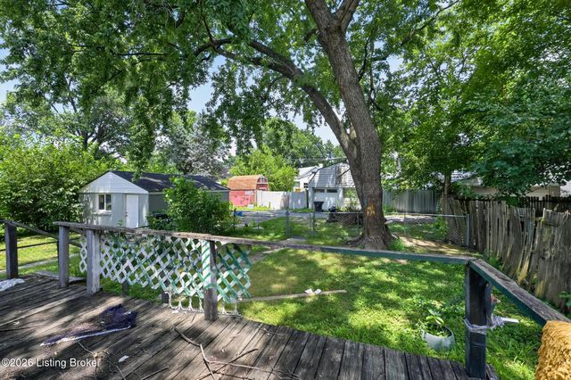 721 Denmark St, Louisville, KY 40215