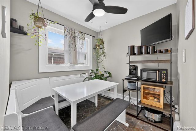 4040 Longtin Avenue, Lincoln Park, MI 48146