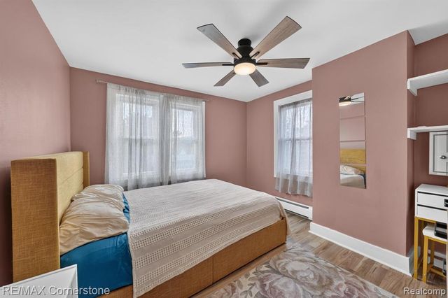 4040 Longtin Avenue, Lincoln Park, MI 48146