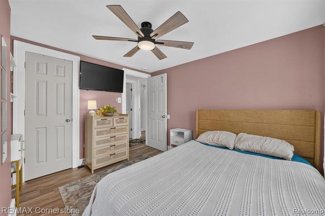 4040 Longtin Avenue, Lincoln Park, MI 48146