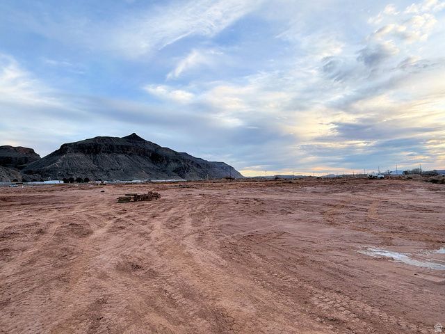 995 W 1920 S, Hurricane, UT 84737