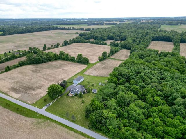 14569 Douglas Lane Road, Centerburg, OH 43011