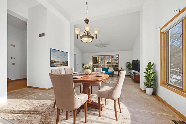 16657 Hutchinson Drive, Lakeville, MN 55044