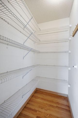 16657 Hutchinson Drive, Lakeville, MN 55044