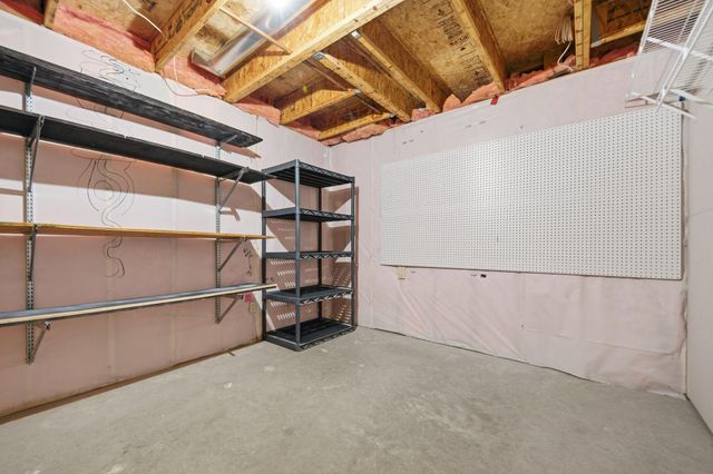 16657 Hutchinson Drive, Lakeville, MN 55044