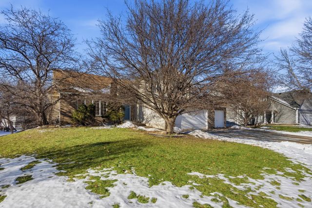 16657 Hutchinson Drive, Lakeville, MN 55044