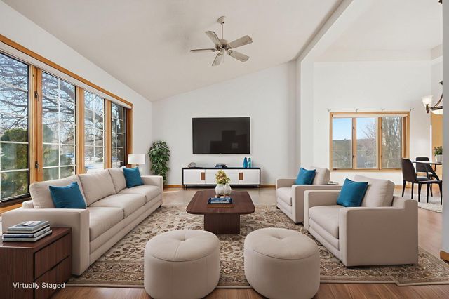 16657 Hutchinson Drive, Lakeville, MN 55044