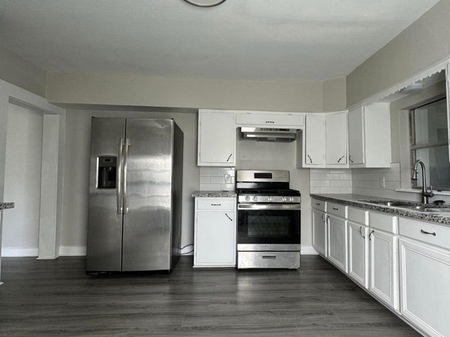 8708 Lanewood Drive, Houston, TX 77016