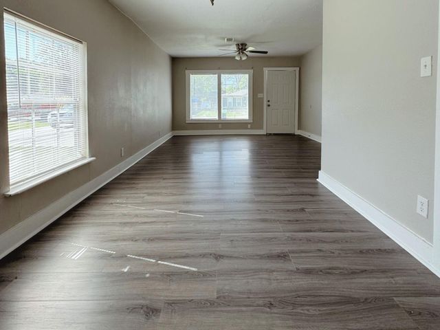 8708 Lanewood Drive, Houston, TX 77016