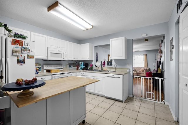 2636 SW 35TH PLACE 21, Gainesville, FL 32608