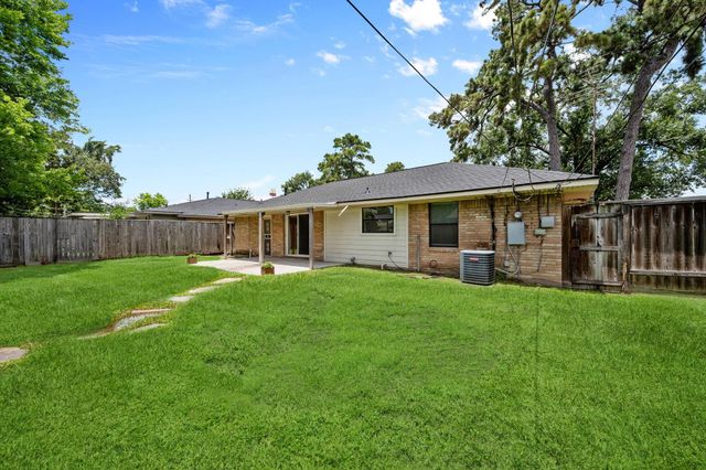 1503 Ansbury Drive, Houston, TX 77018