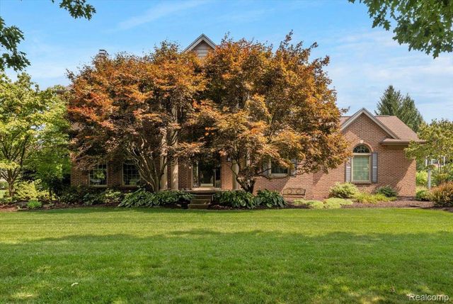 24324 Lynwood Drive, Novi, MI 48374