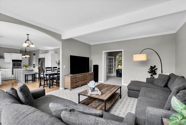 24324 Lynwood Drive, Novi, MI 48374