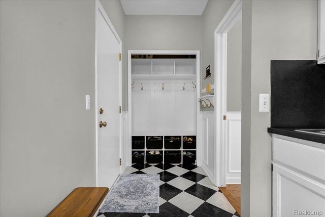 24324 Lynwood Drive, Novi, MI 48374