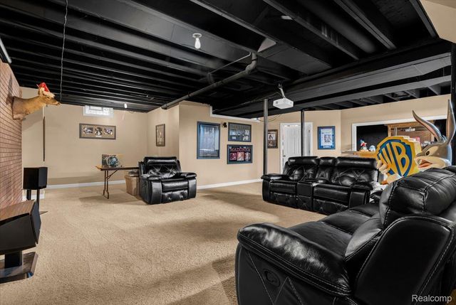 24324 Lynwood Drive, Novi, MI 48374