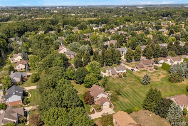 24324 Lynwood Drive, Novi, MI 48374