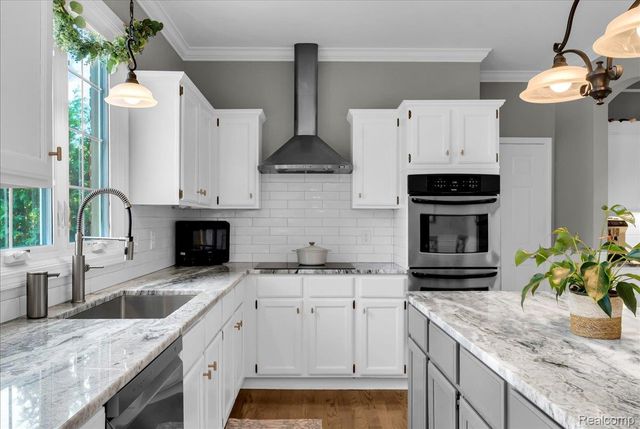 24324 Lynwood Drive, Novi, MI 48374