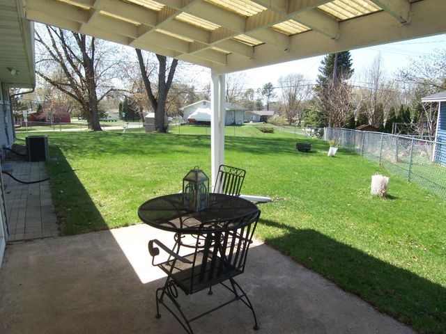 3849 Bellaire Avenue, White Bear Lake, MN 55110