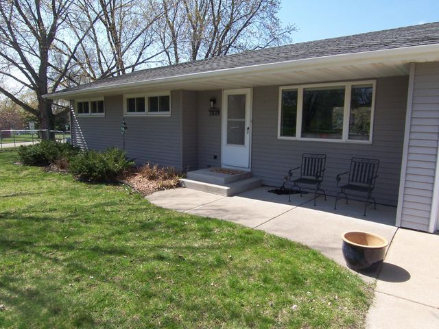 3849 Bellaire Avenue, White Bear Lake, MN 55110