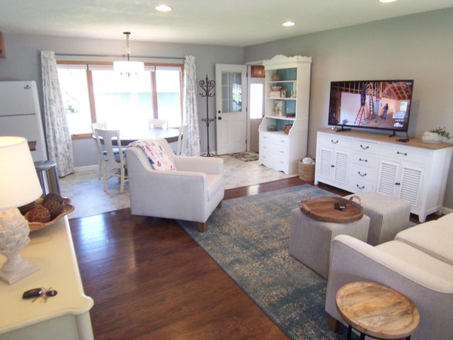 3849 Bellaire Avenue, White Bear Lake, MN 55110