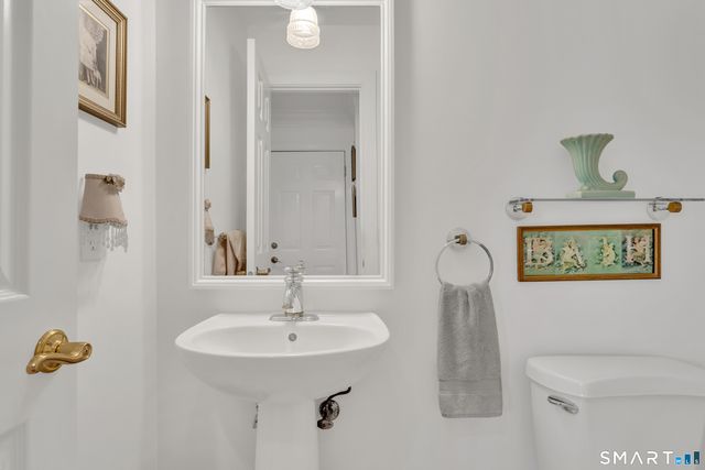 83 Long Hill Farm 83, Guilford, CT 06437