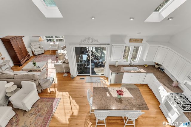 83 Long Hill Farm 83, Guilford, CT 06437