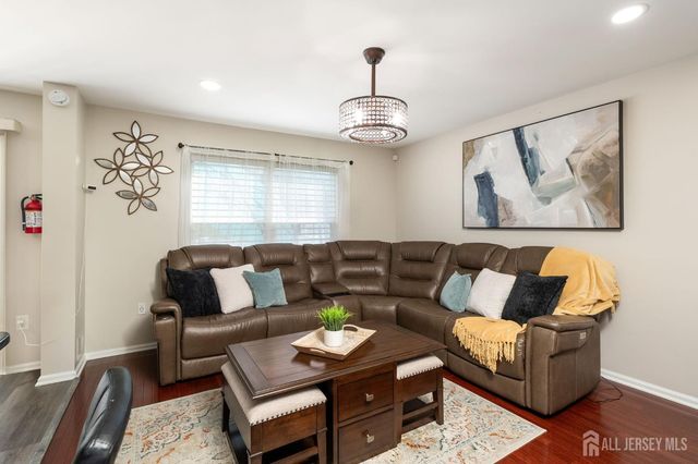 604 Creststone Circle, South Brunswick, NJ 08540