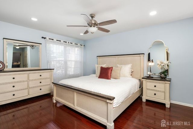 604 Creststone Circle, South Brunswick, NJ 08540