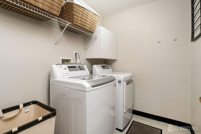 604 Creststone Circle, South Brunswick, NJ 08540