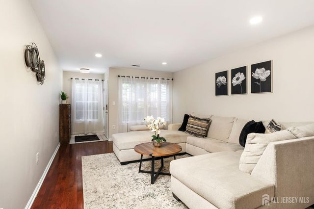 604 Creststone Circle, South Brunswick, NJ 08540