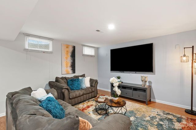 604 Creststone Circle, South Brunswick, NJ 08540