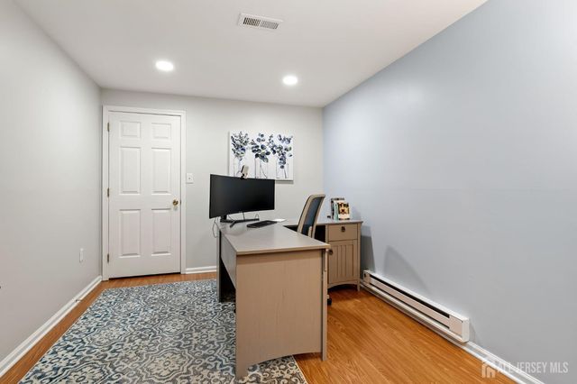 604 Creststone Circle, South Brunswick, NJ 08540