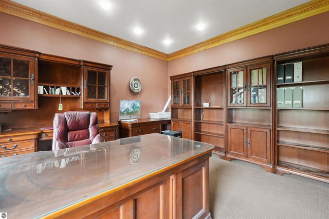 16186 N 200th Avenue, Leroy, MI 49655