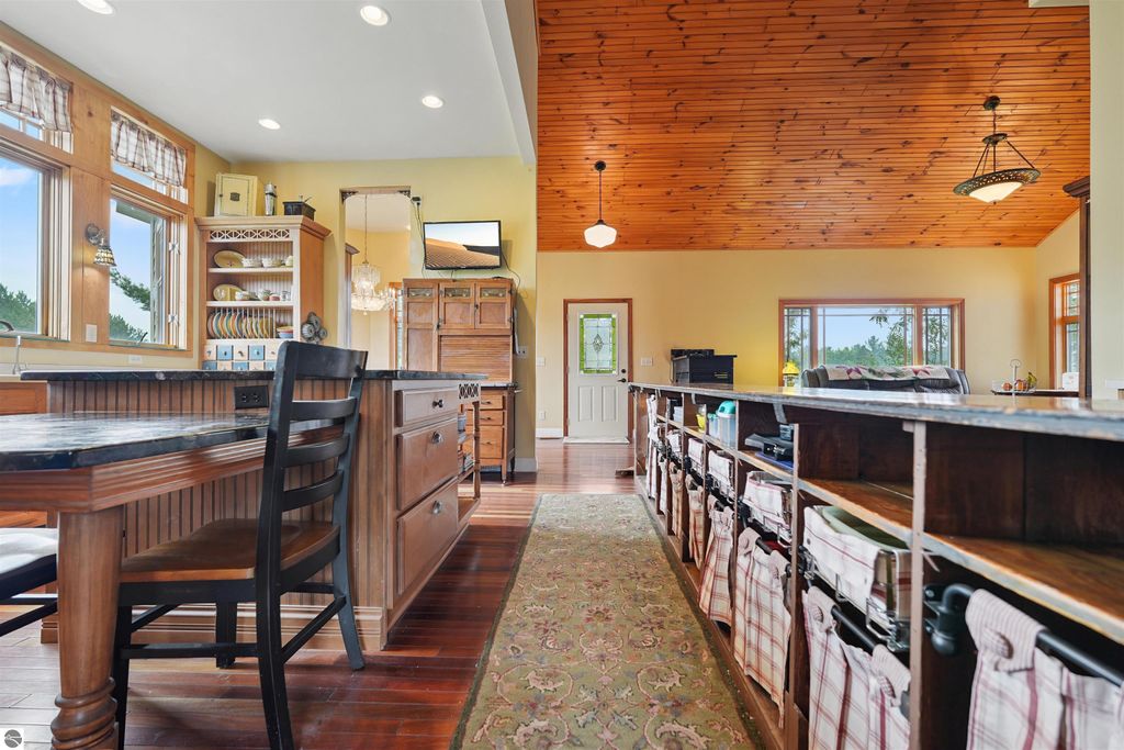 Image 16 of property listing at 16186 N 200th Avenue, Leroy, MI 49655