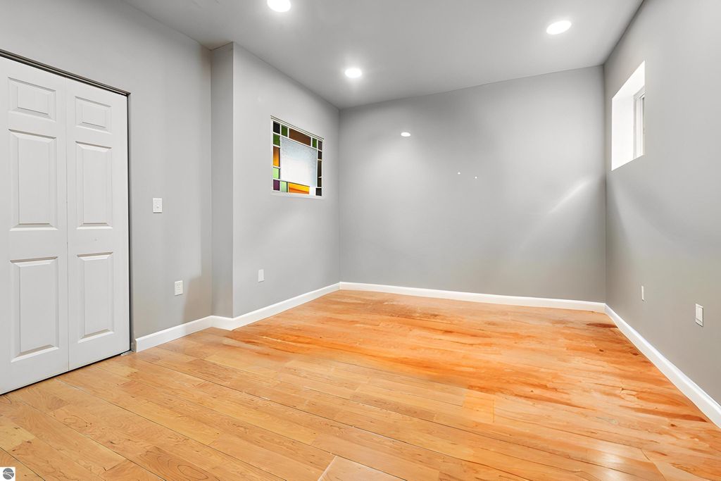 Image 31 of property listing at 16186 N 200th Avenue, Leroy, MI 49655