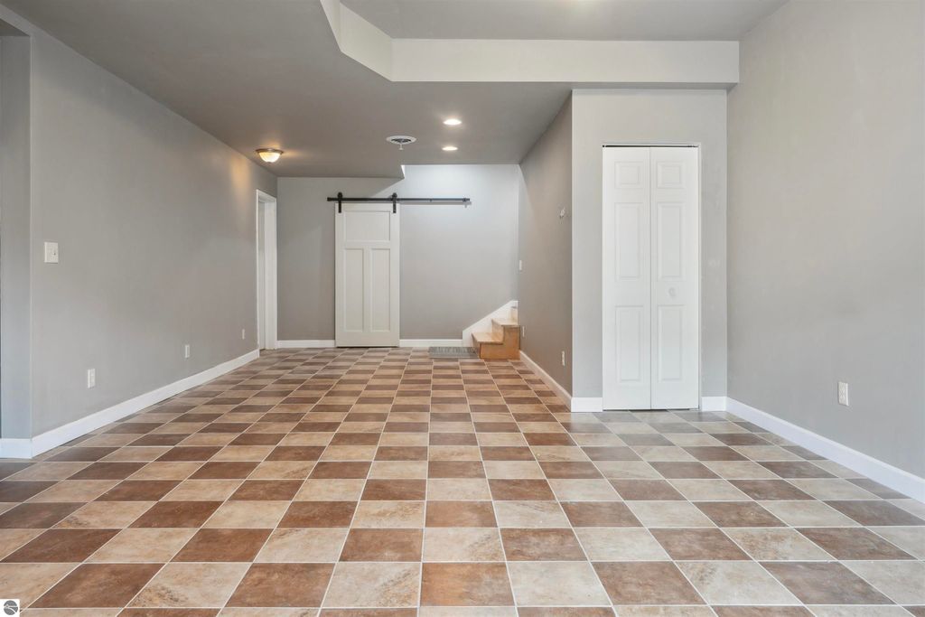 Image 39 of property listing at 16186 N 200th Avenue, Leroy, MI 49655