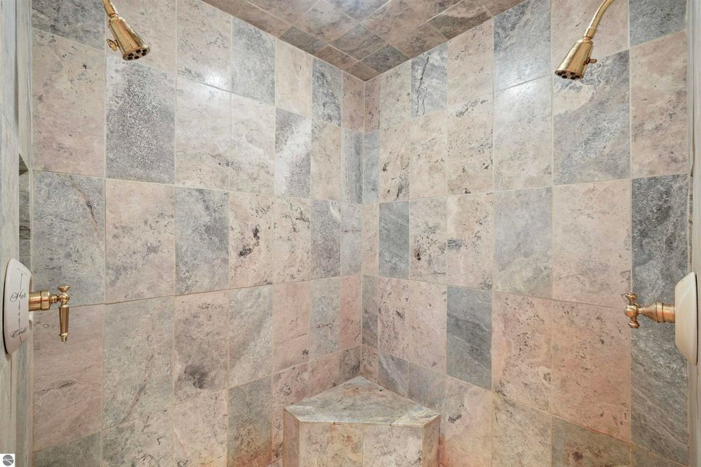 Image 41 of property listing at 16186 N 200th Avenue, Leroy, MI 49655