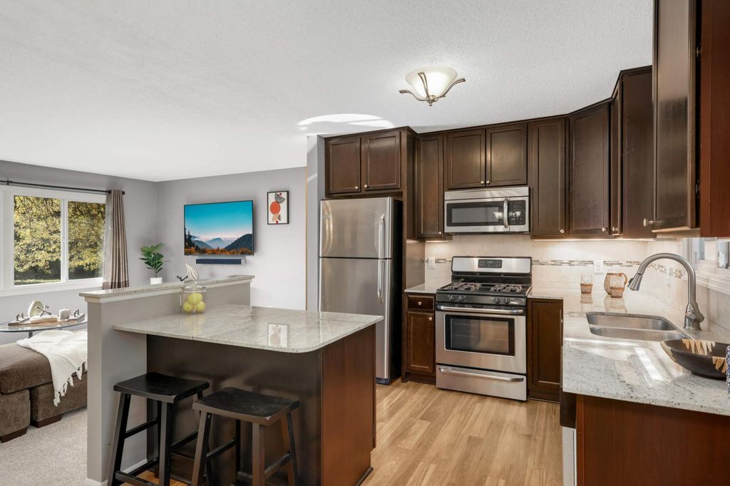 7440 Fremont Court N, Brooklyn Park, MN 55444