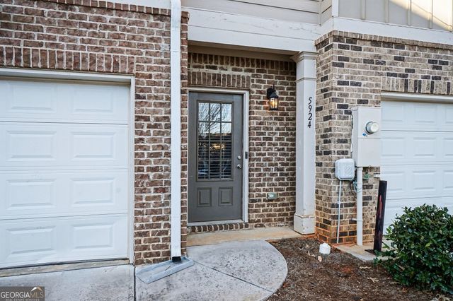 5924 Cassie Drive, Lithonia, GA 30038