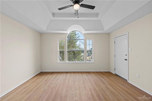 716 E Bugambilia Avenue, Hidalgo, TX 78557